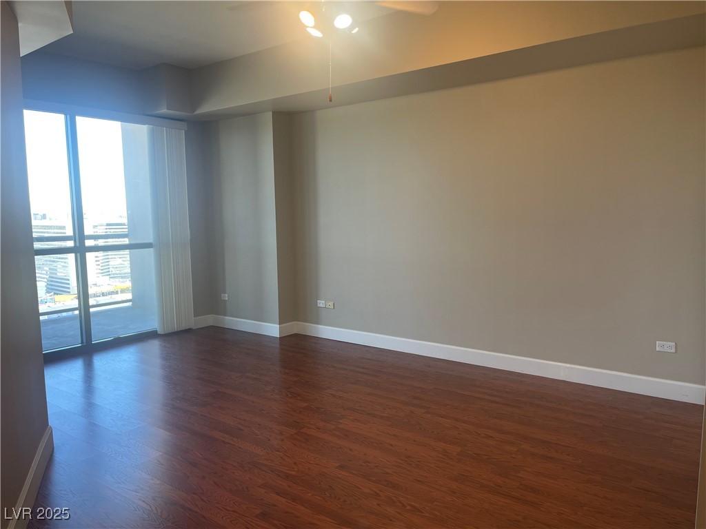 200 West Sahara Avenue 2211