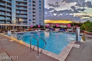 200 West Sahara Avenue 2211