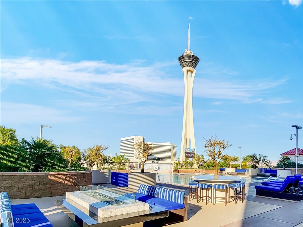200 West Sahara Avenue 2211