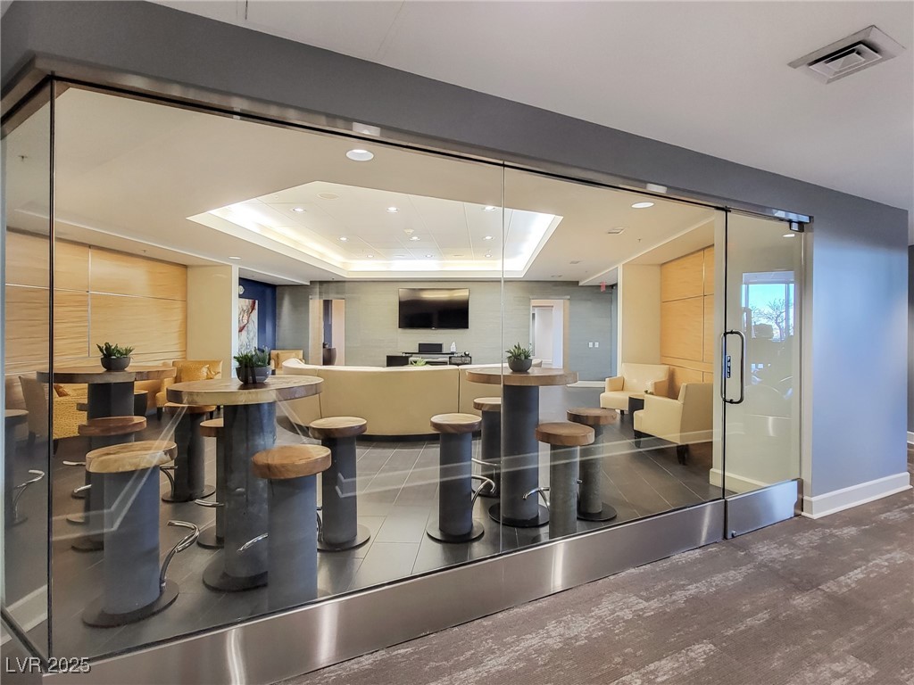200 West Sahara Avenue 2211
