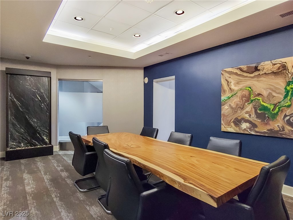 200 West Sahara Avenue 2211