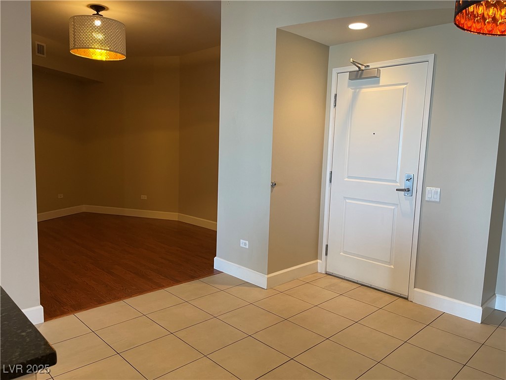 200 West Sahara Avenue 2211