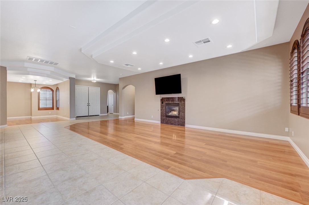 6259 Thunder Blitz Avenue