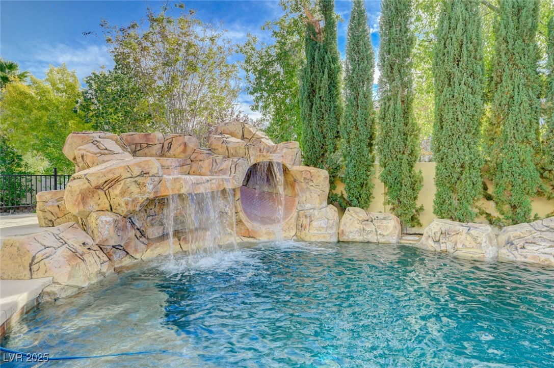 6259 Thunder Blitz Avenue