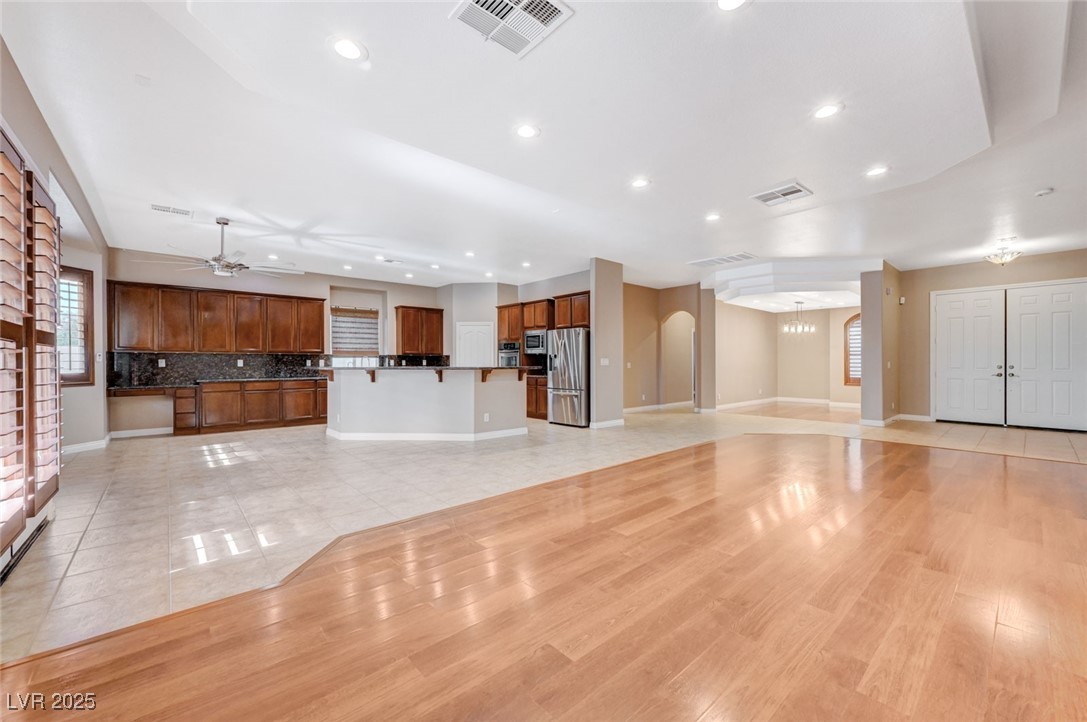 6259 Thunder Blitz Avenue