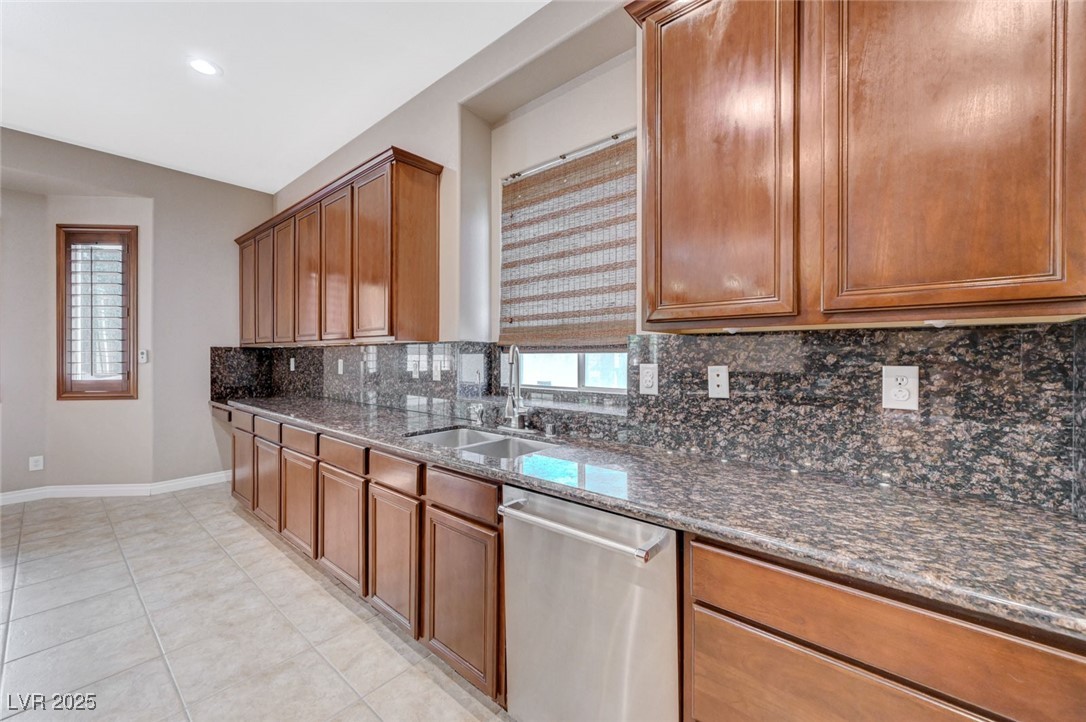 6259 Thunder Blitz Avenue