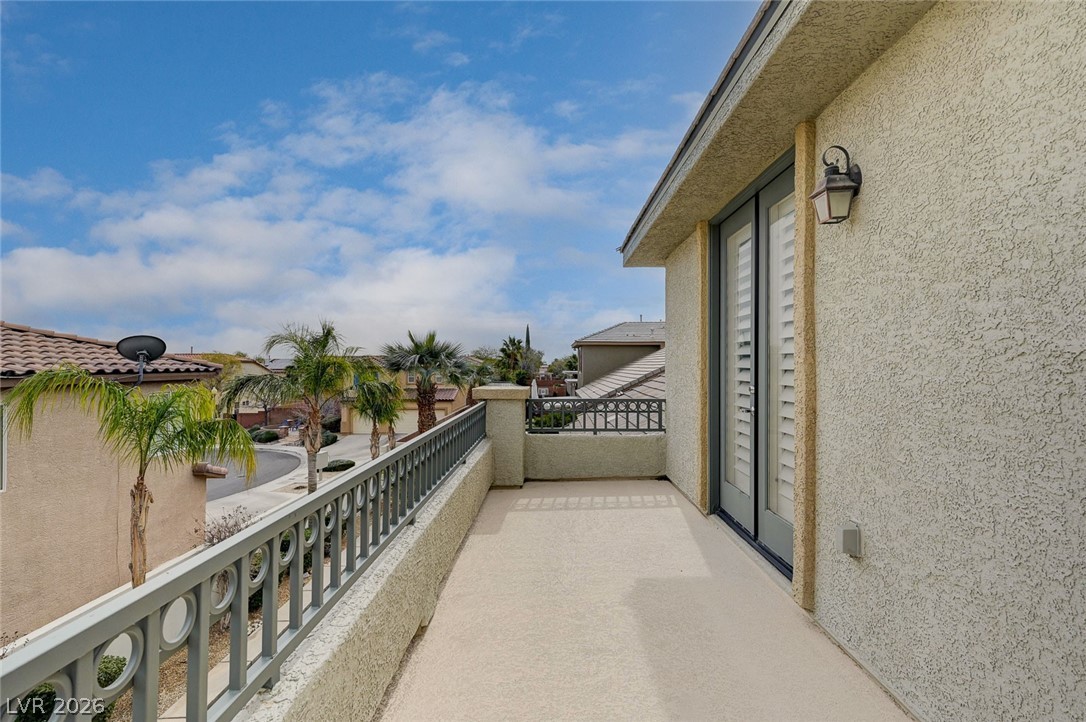 7516 Cliff Peaks Street