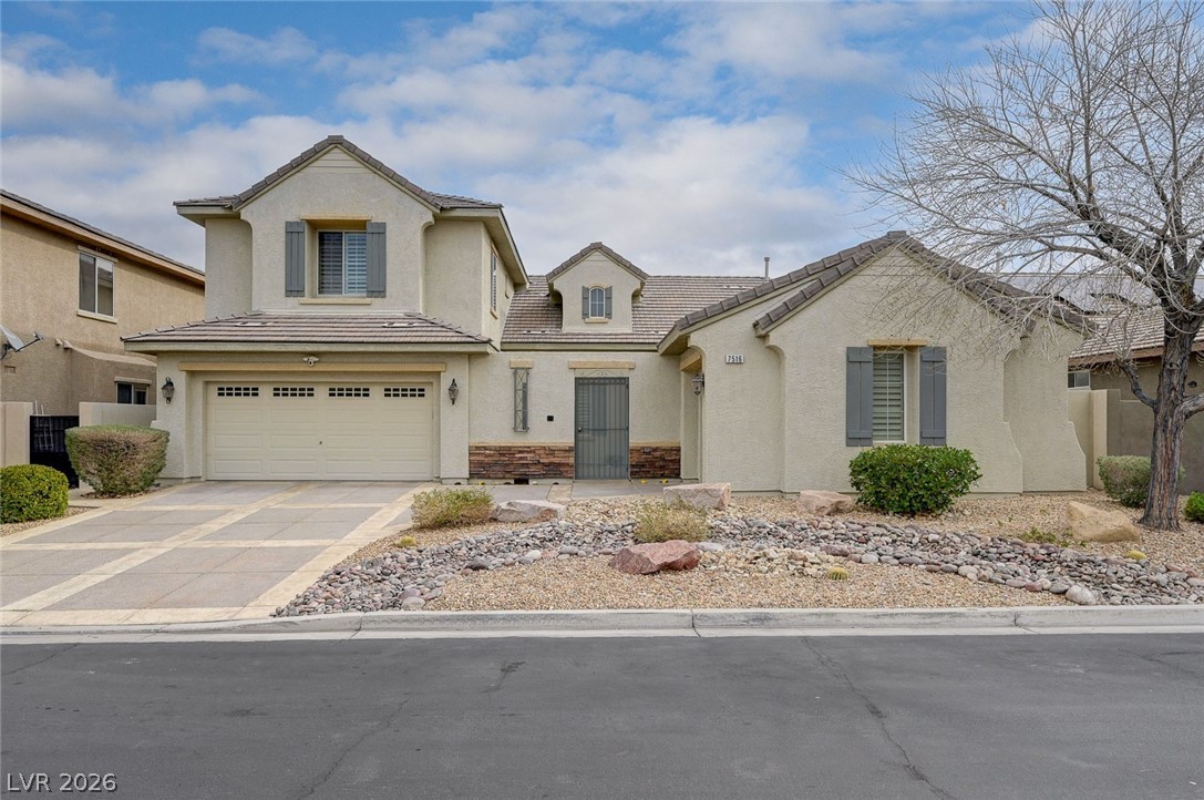 7516 Cliff Peaks Street