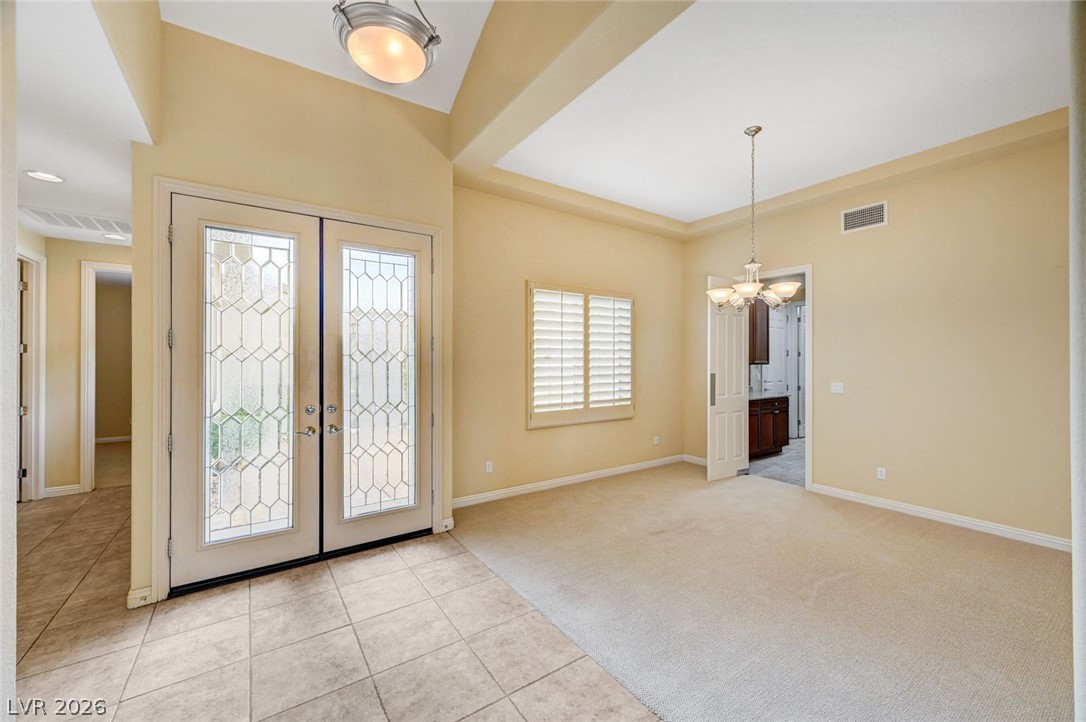 7516 Cliff Peaks Street