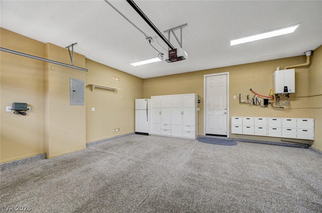 7516 Cliff Peaks Street