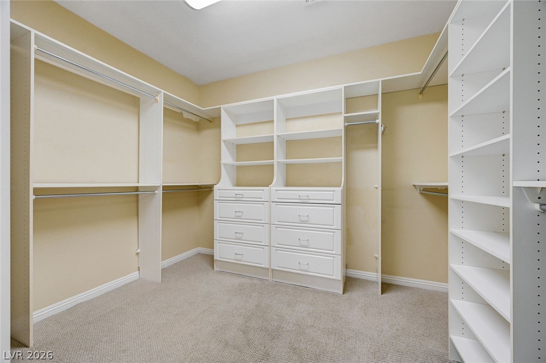 7516 Cliff Peaks Street