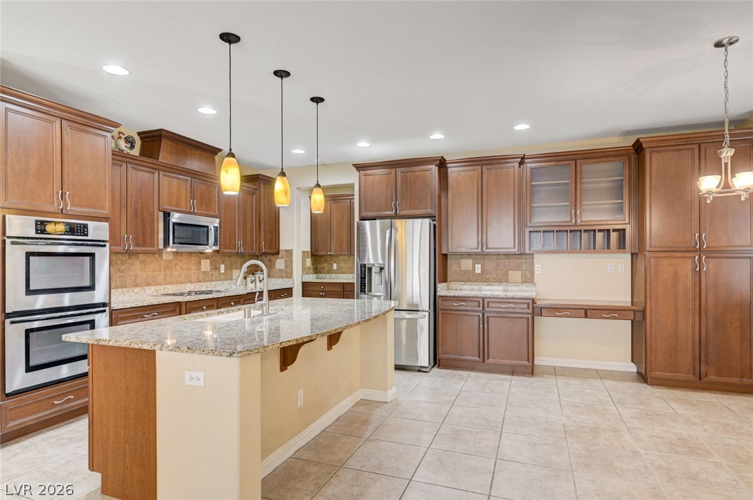 7516 Cliff Peaks Street