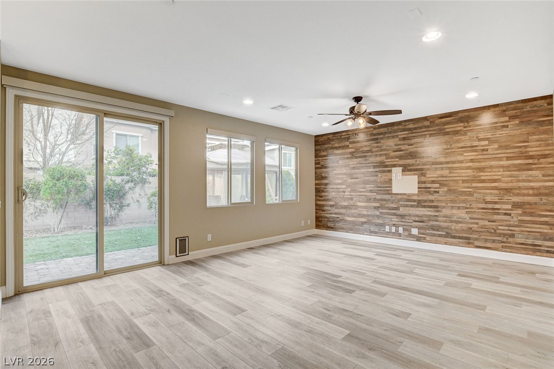 3042 Scenic Rhyme Avenue