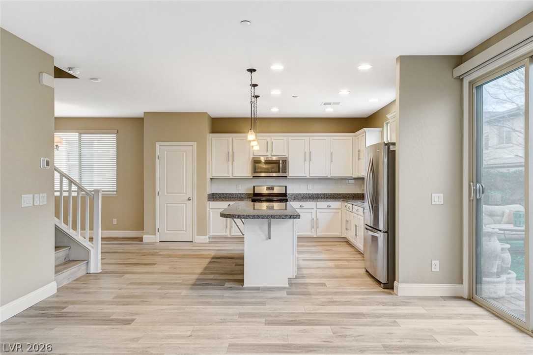 3042 Scenic Rhyme Avenue