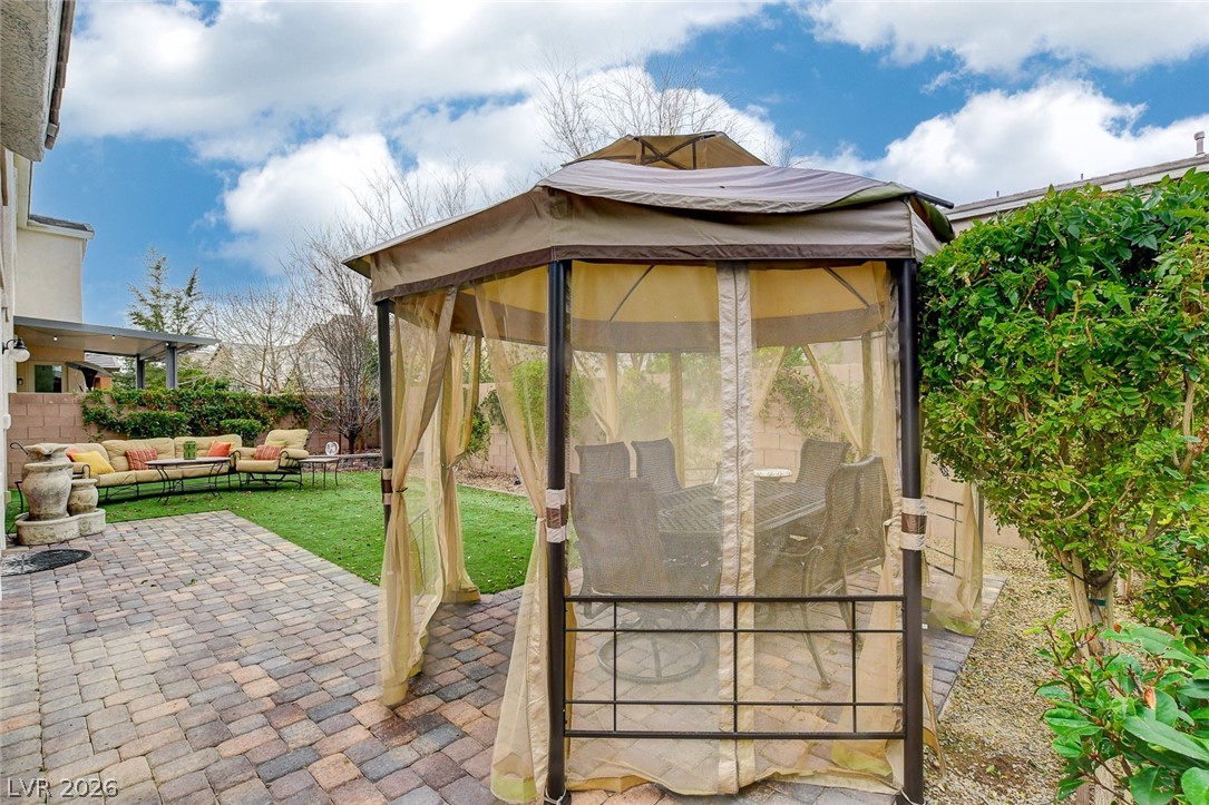 3042 Scenic Rhyme Avenue