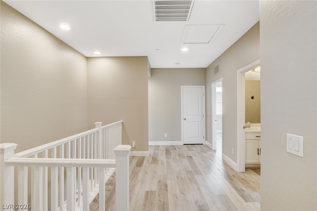 3042 Scenic Rhyme Avenue