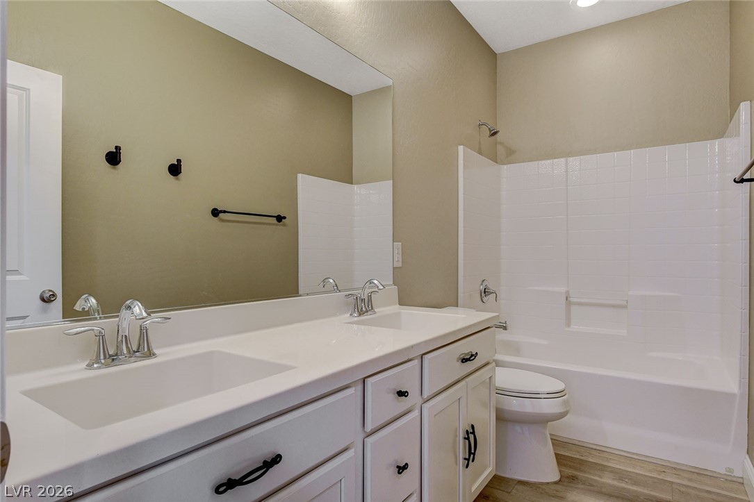 3042 Scenic Rhyme Avenue