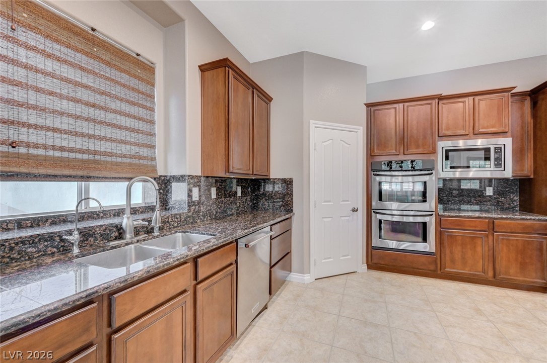 6259 Thunder Blitz Avenue