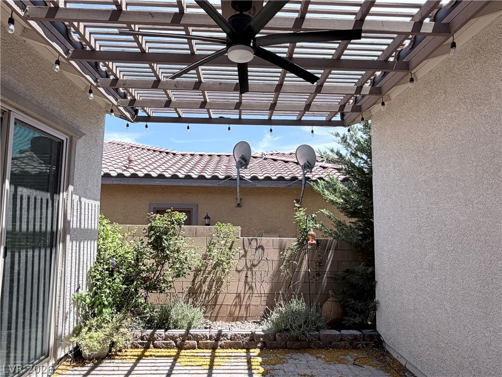 9936 Wildhorse Canyon Avenue
