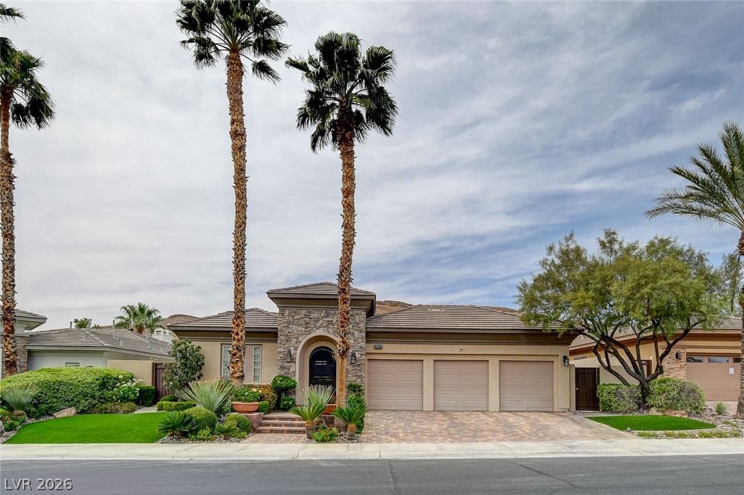 2717 Turtle Head Peak Drive