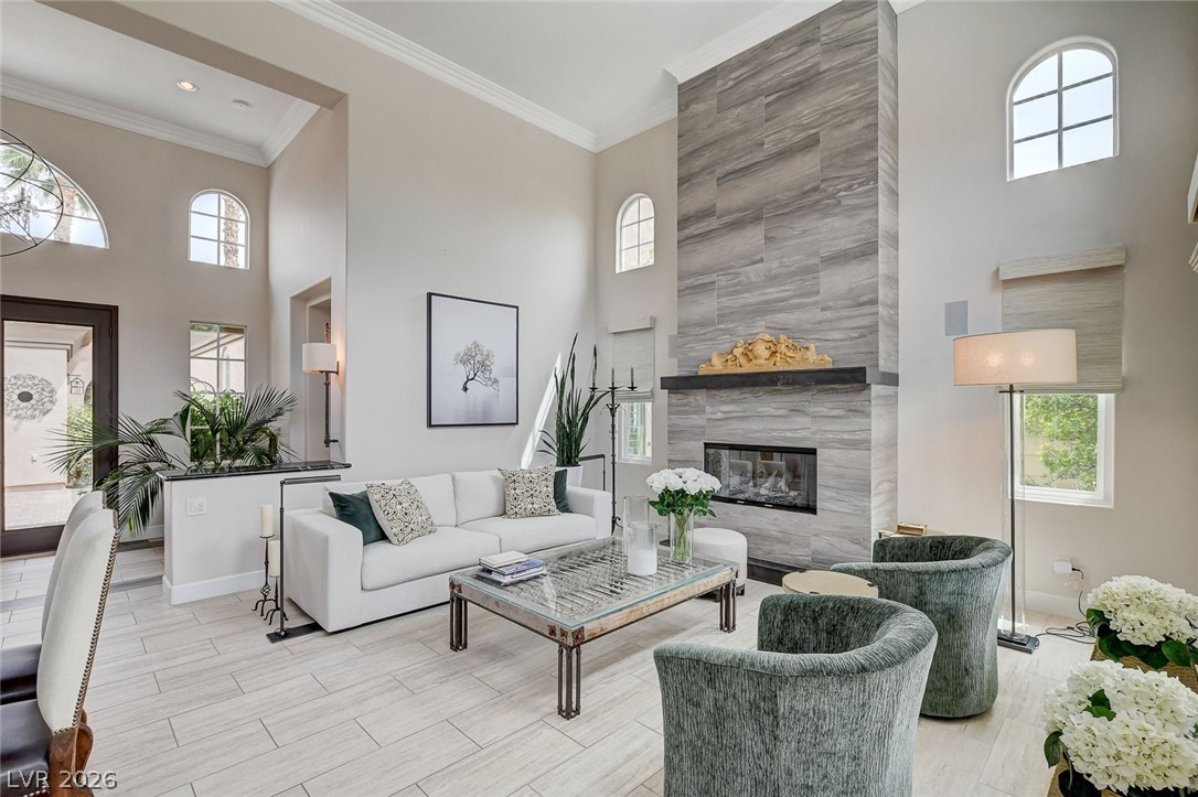 2717 Turtle Head Peak Drive