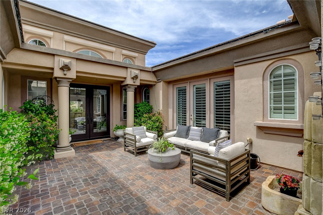 2717 Turtle Head Peak Drive