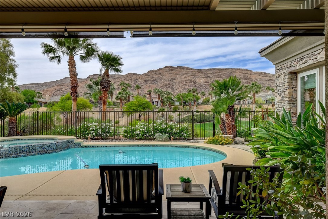 2717 Turtle Head Peak Drive