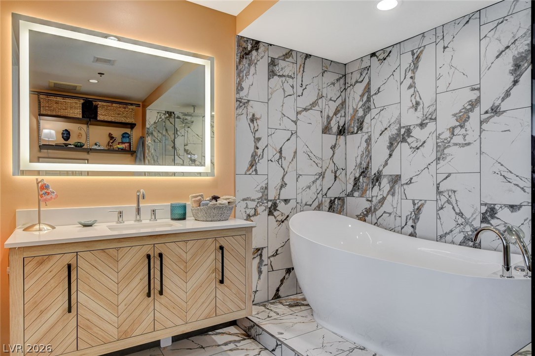 2700 Las Vegas Boulevard 2604