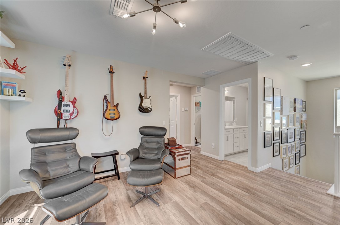 373 Purple Sandpiper Street