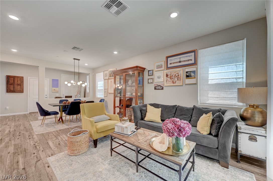 373 Purple Sandpiper Street