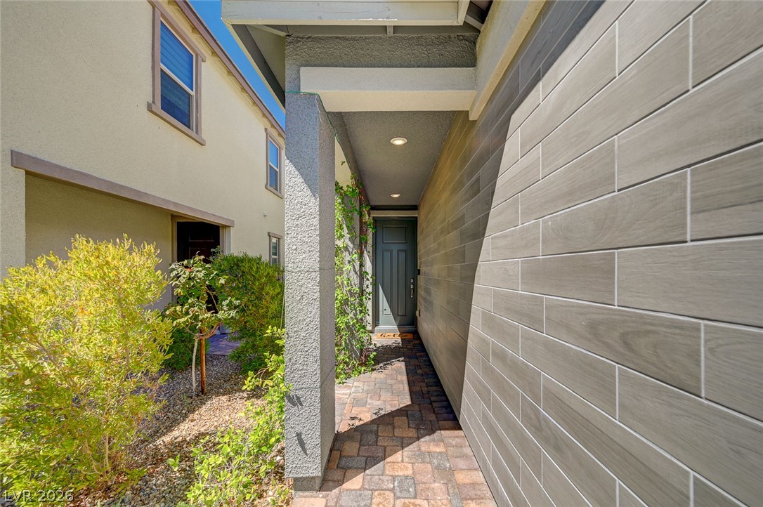 373 Purple Sandpiper Street