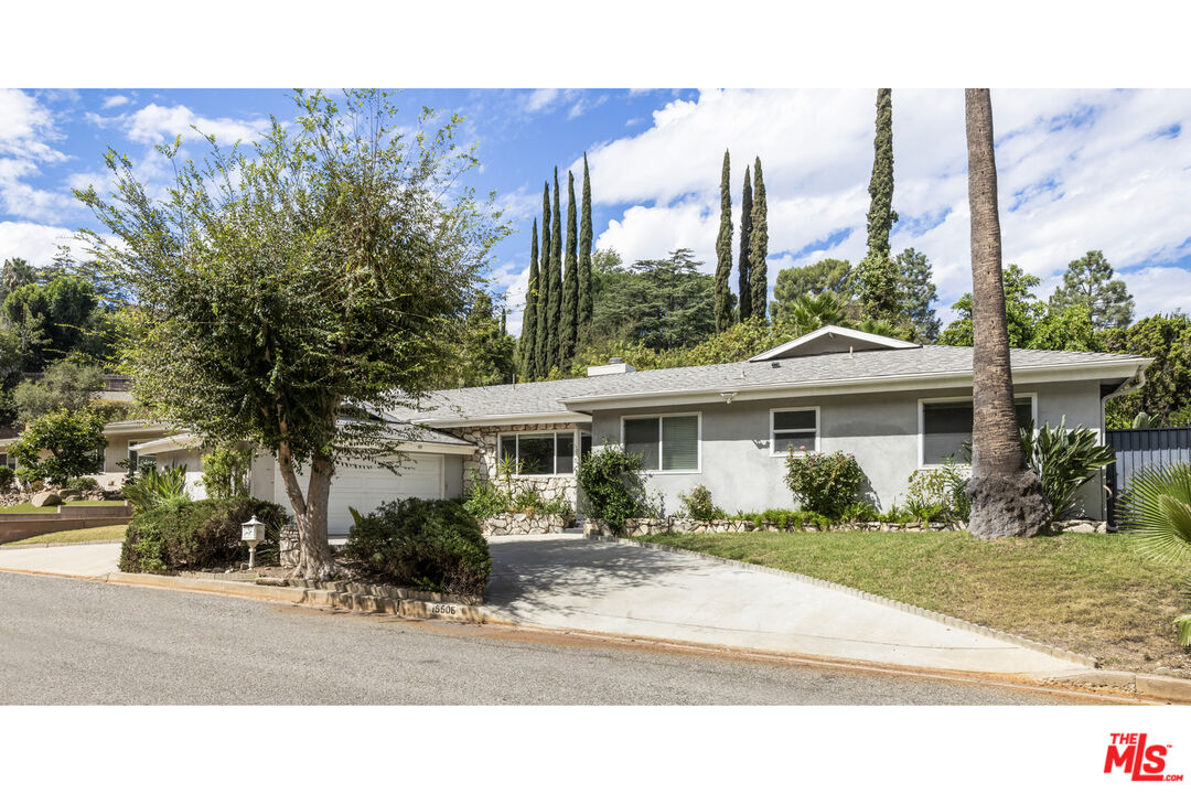 15508 Royal Ridge Rd
