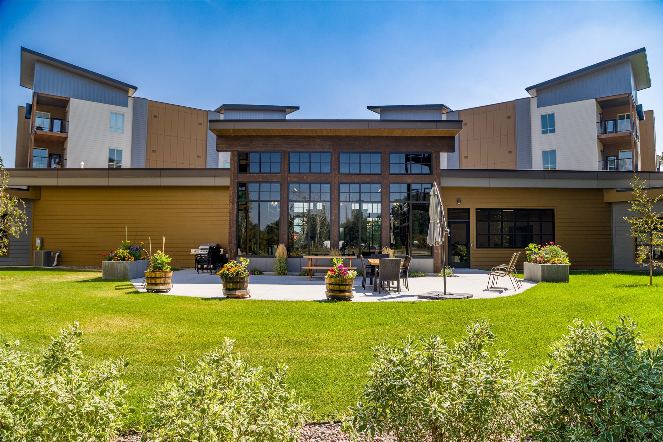 100 Woodlands Way W-302