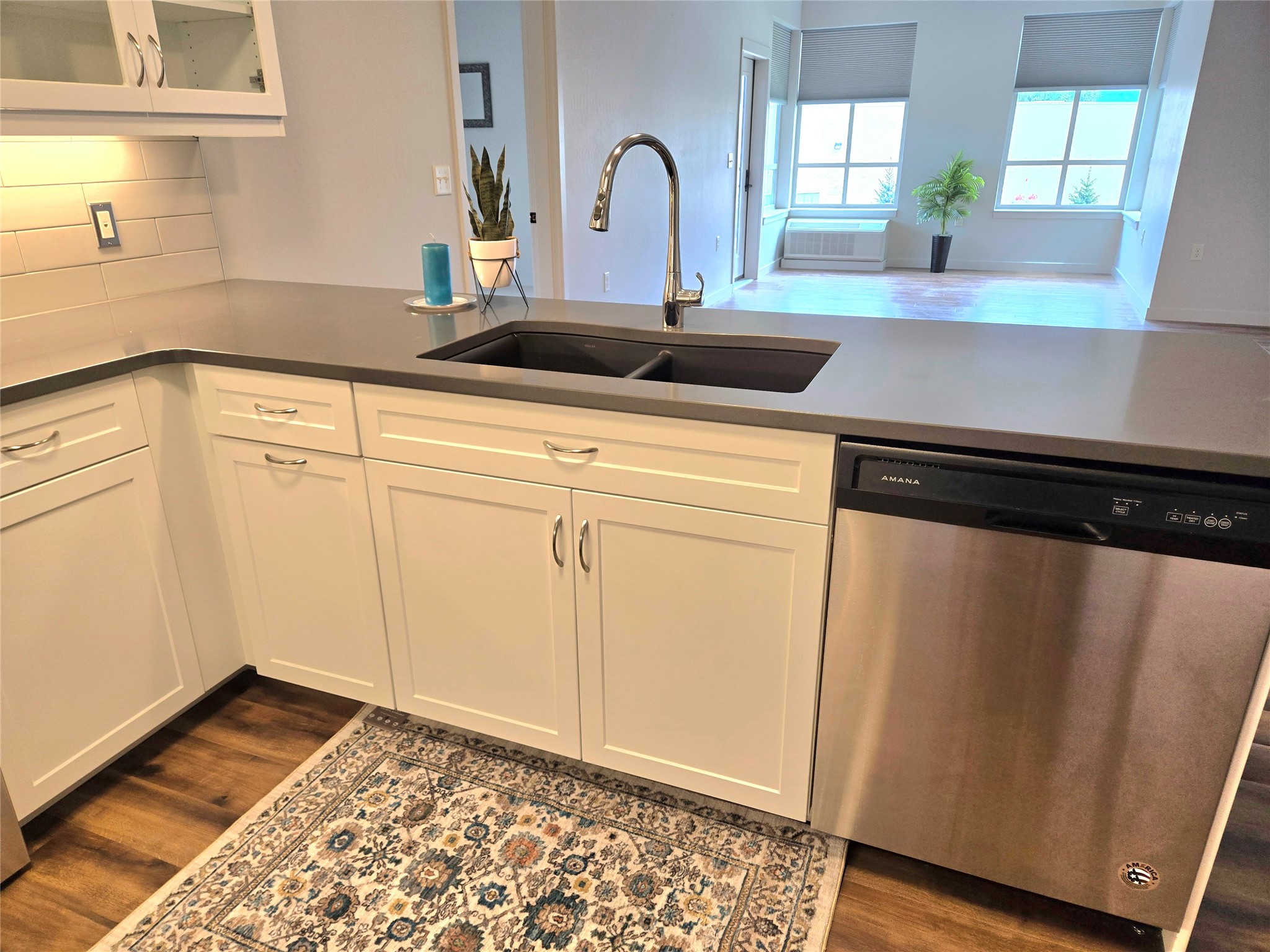 100 Woodlands Way S-211