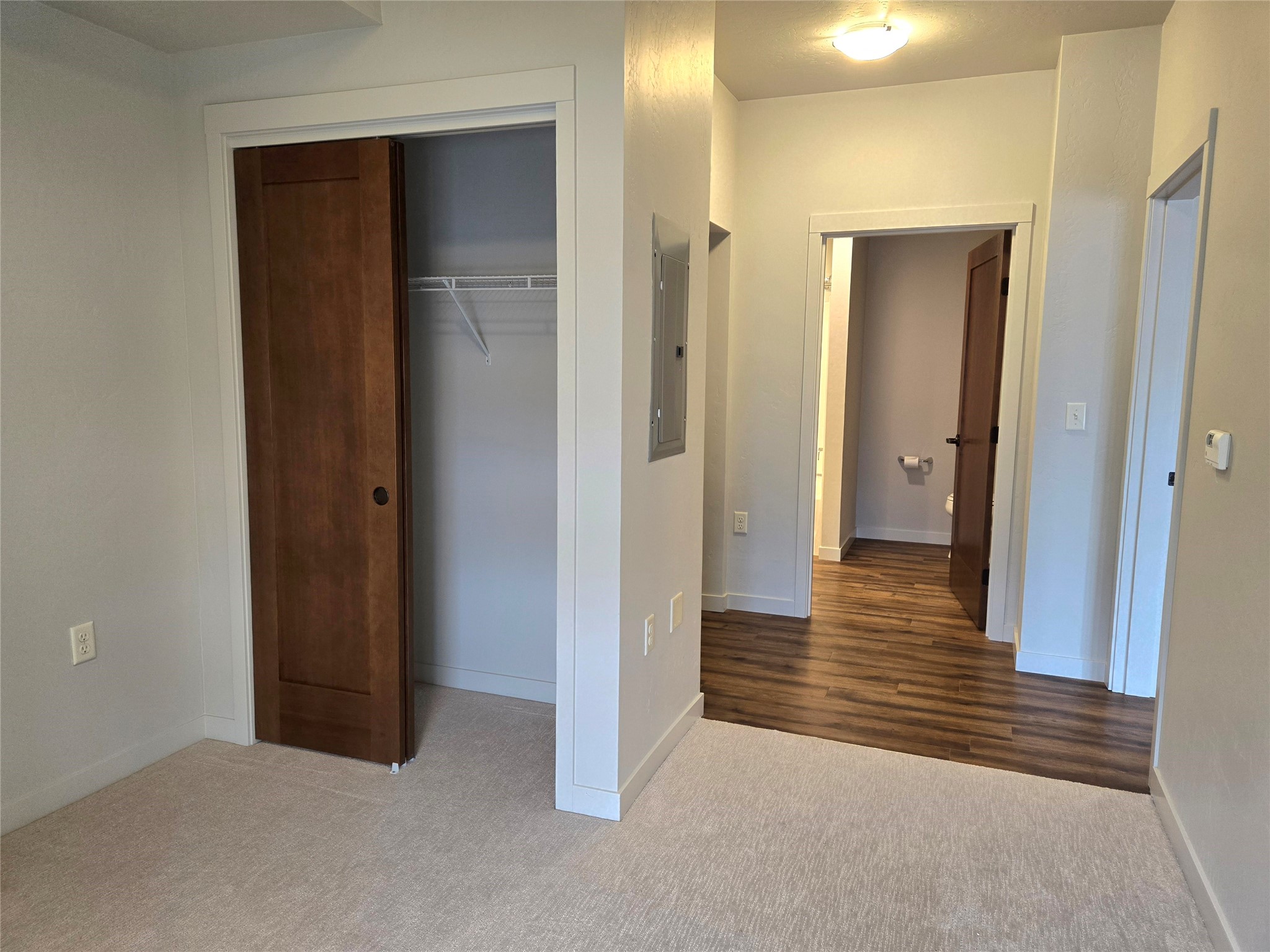 100 Woodlands Way S-211