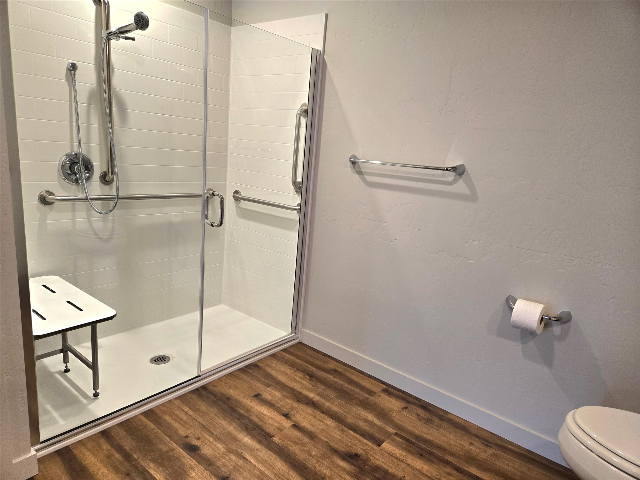 100 Woodlands Way S-211