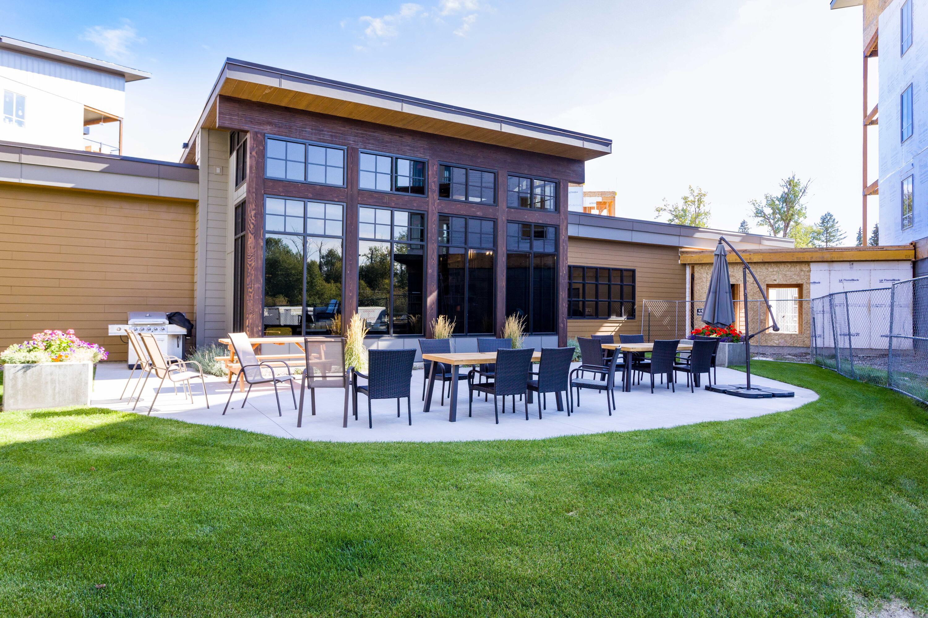 100 Woodlands Way P-208