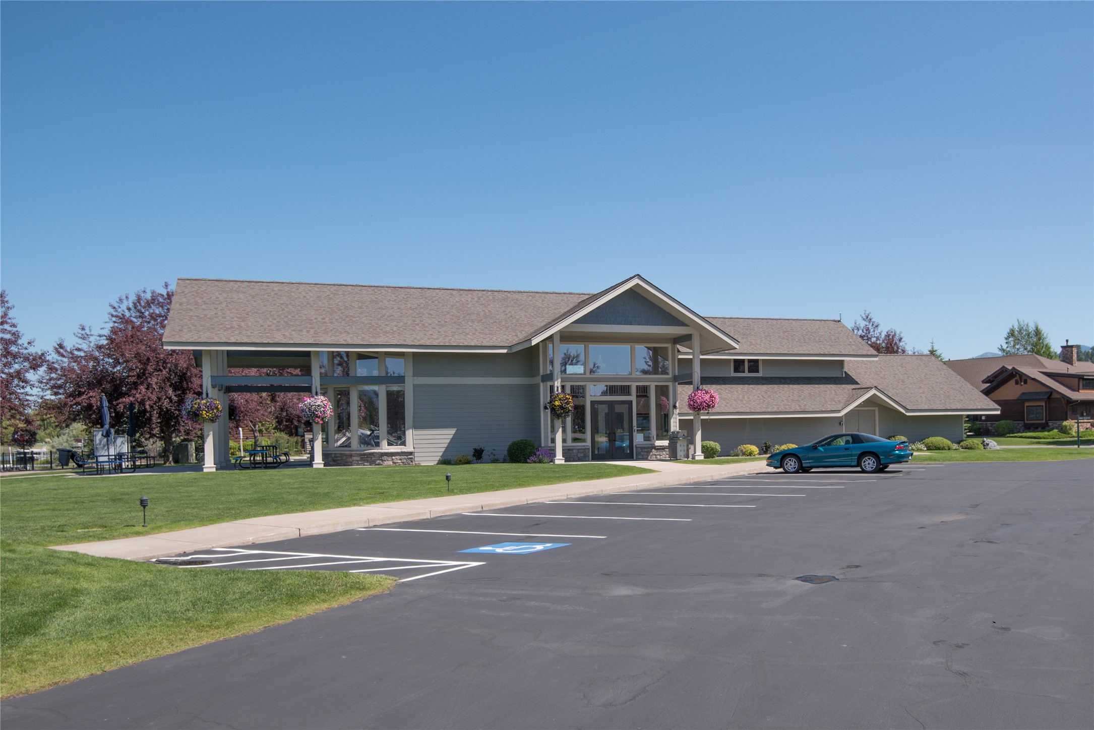 A 33 Eagle Bend Yacht Harbor, 44'