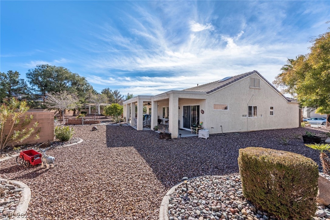 1674 Danbury Crossing Drive