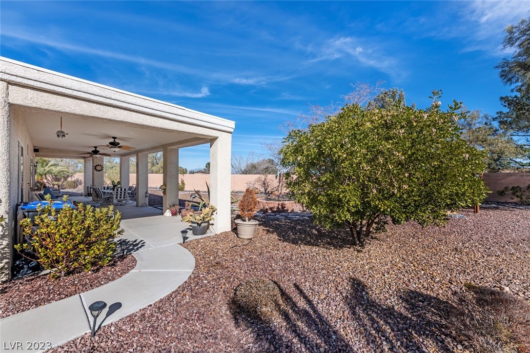 1674 Danbury Crossing Drive