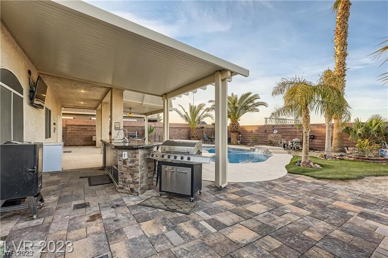 860 Viento Del Montagna Avenue