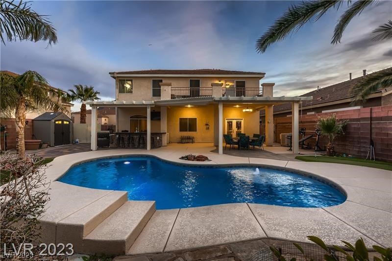 860 Viento Del Montagna Avenue