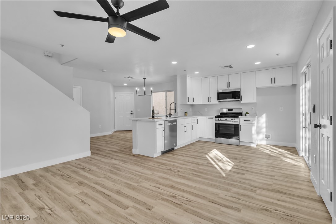 3137 Sunrise Cove Avenue
