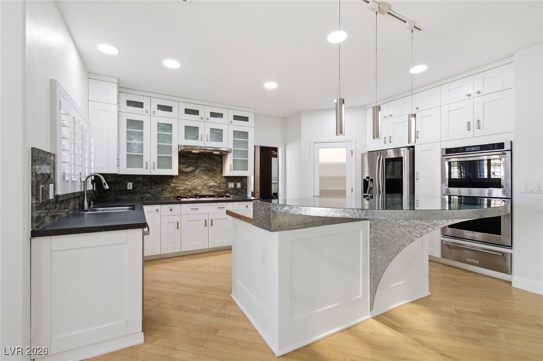 1802 Alisal Court