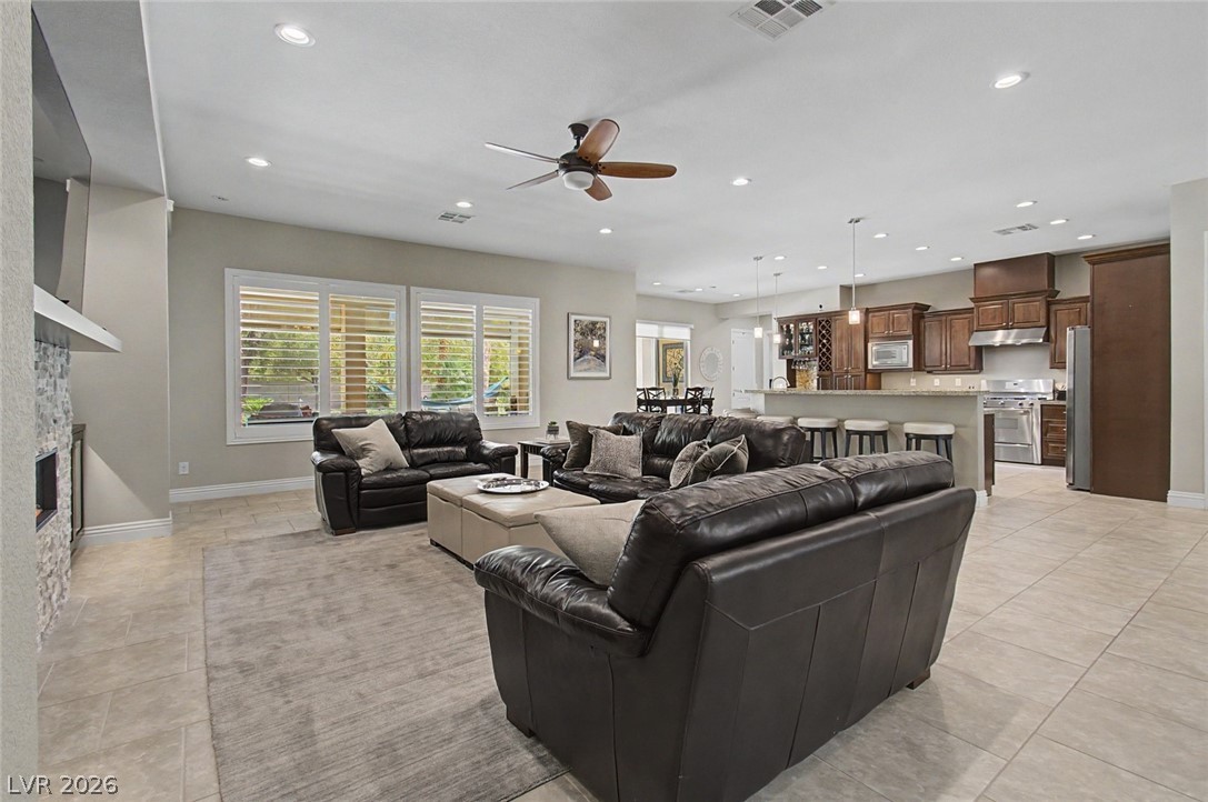 6404 Lokai Avenue