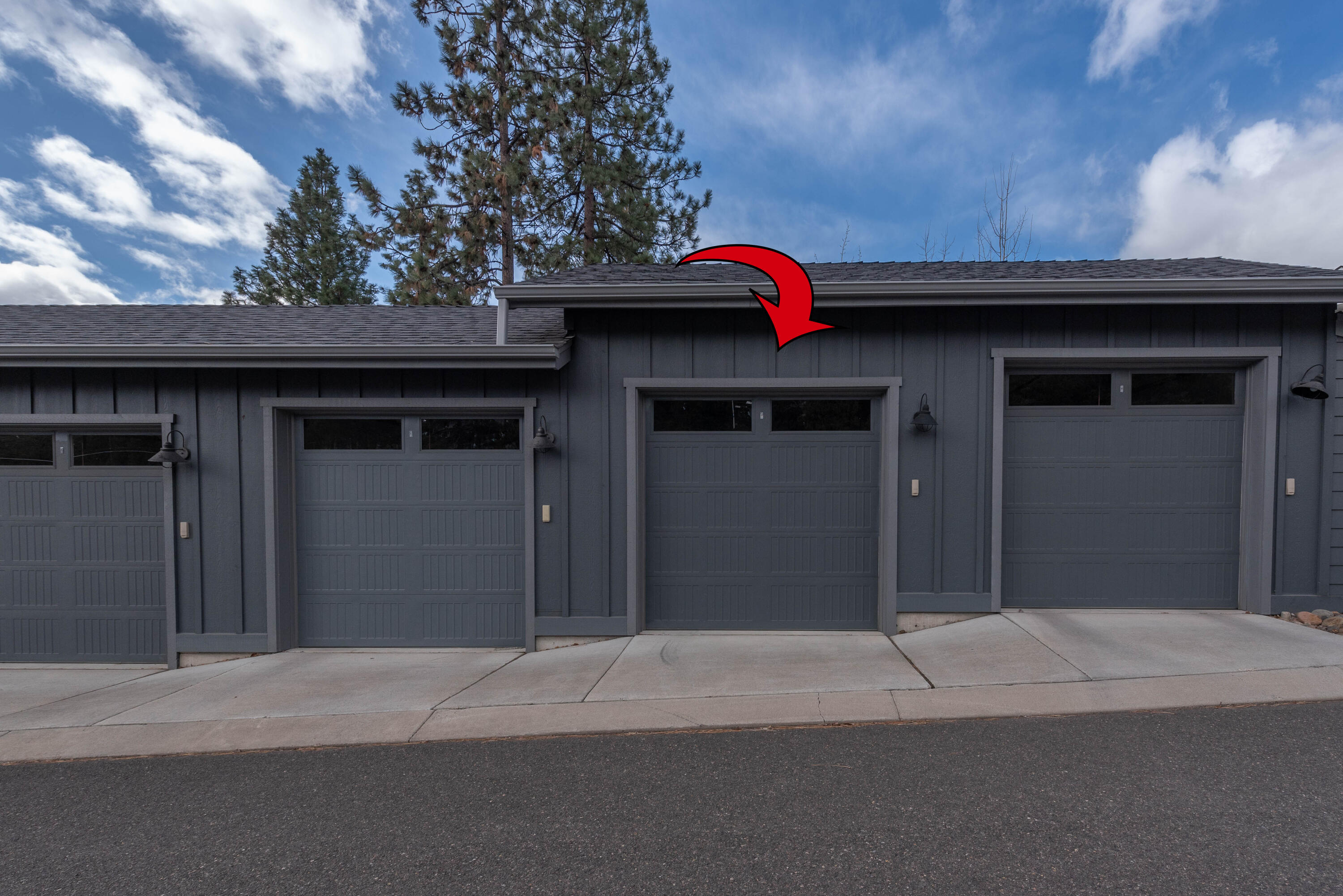 1907 NW Monterey Mews