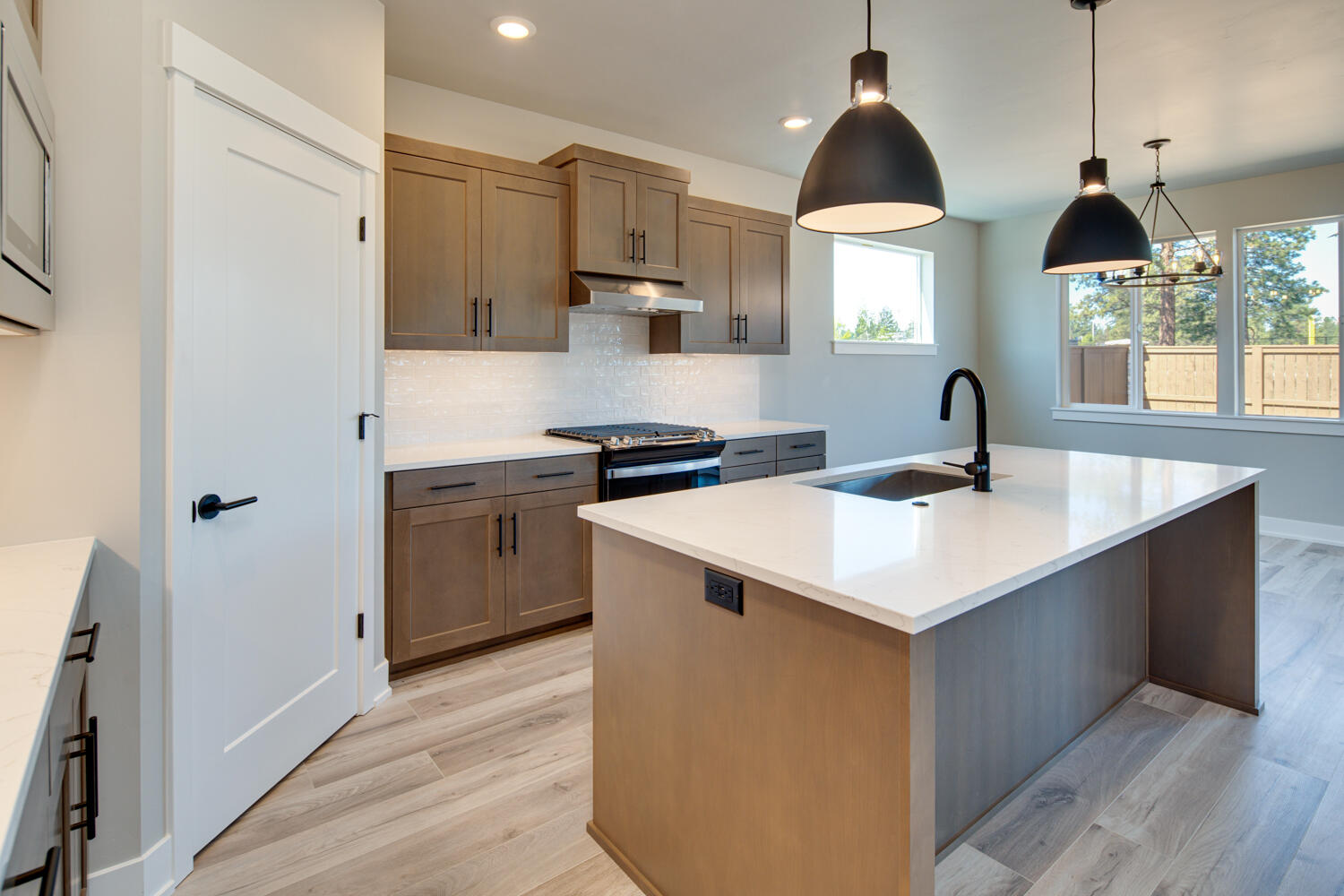 4709 SW Badger Creek Drive