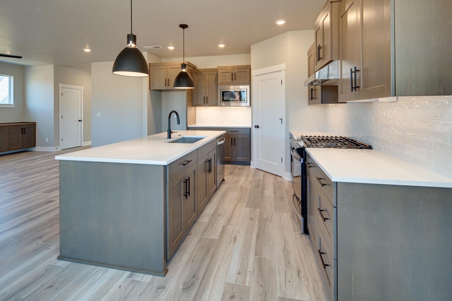 4709 SW Badger Creek Drive