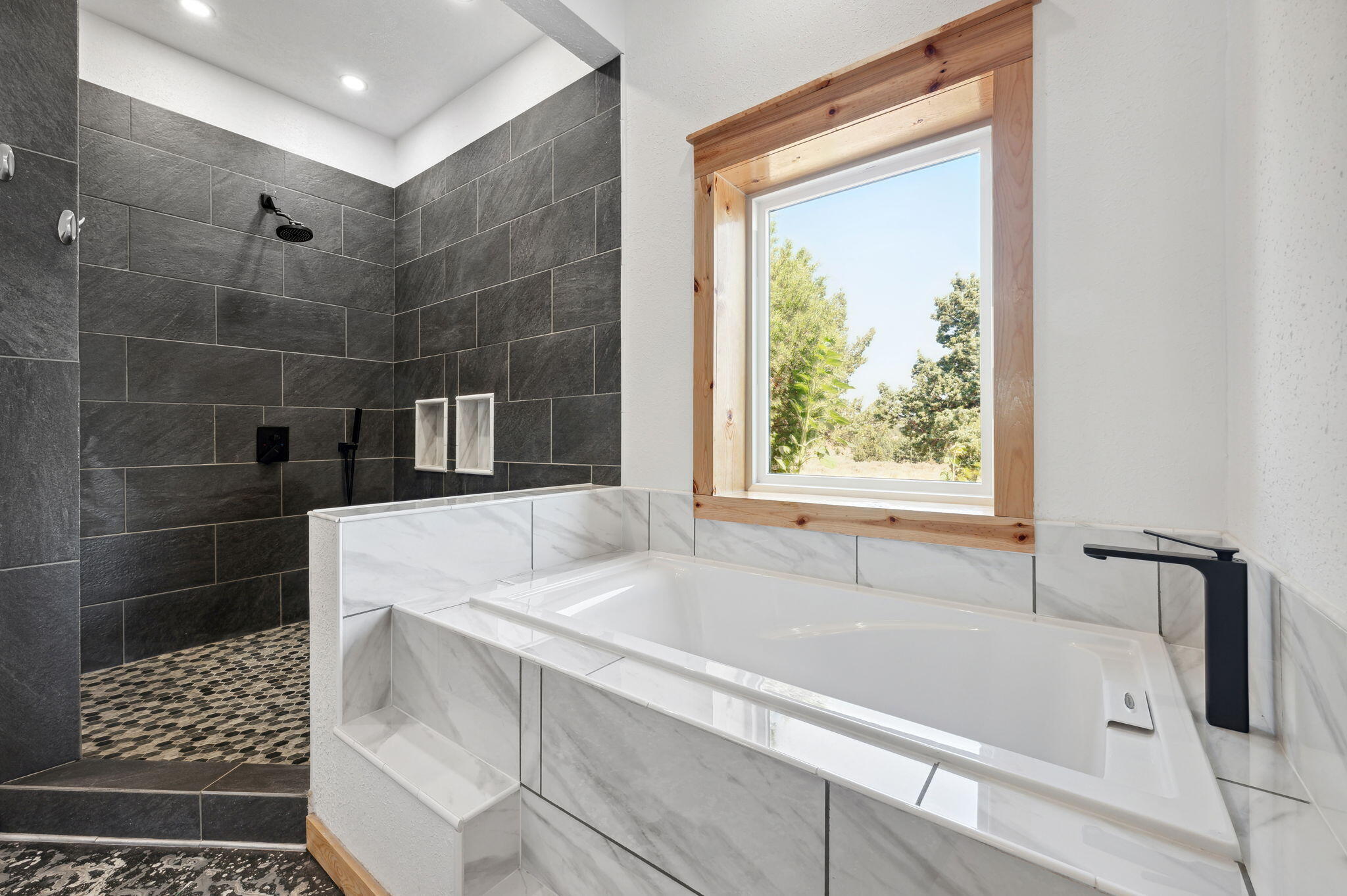 6456 SE Gravett Road