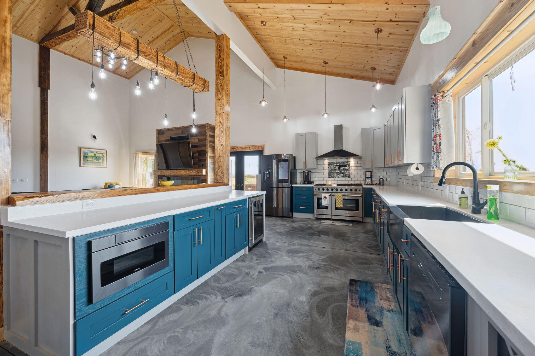 6456 SE Gravett Road